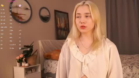 Adeline online show from November 18, 6:51 am