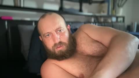blue_eyes247 online show from May 26, 1:51 pm