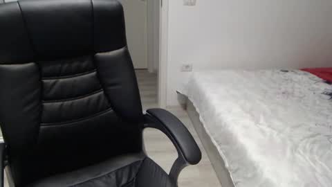 Juliet online show from January 8, 5:26 pm