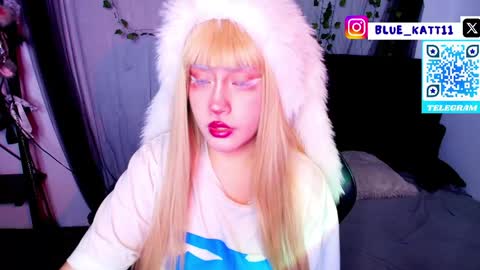 Snapshot of blue_katt chatting on May 8, 2:50 am blue katt online show from May 8, 2:50 am