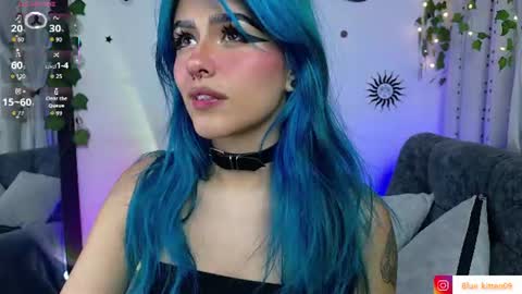 Snapshot of blue_kittenn chatting on August 7, 6:04 am blue_kittenn online show from August 7, 6:04 am