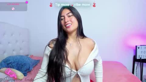 Linda  online show from February 24, 7:23 pm