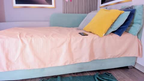 blue_sixx online show from January 18, 1:59 pm