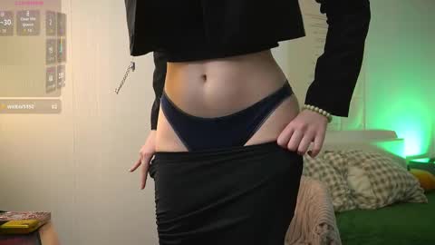 bluebeell online show from December 3, 5:37 am