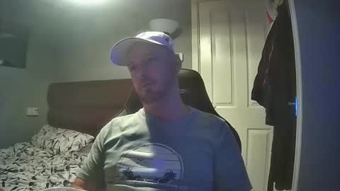 bluebirdflame1 online show from October 31, 8:10 pm