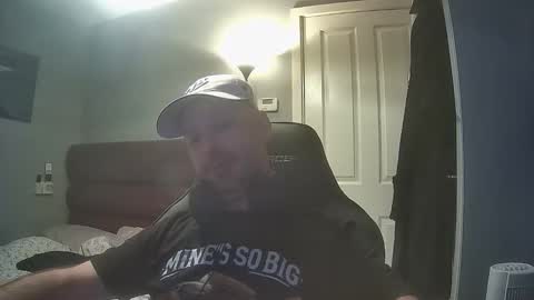 Snapshot of bluebirdflame1 chatting on April 9, 10:48 pm bluebirdflame1 online show from April 9, 10:48 pm