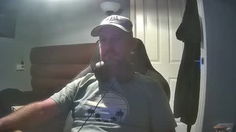 Snapshot of bluebirdflame1 chatting on April 25, 11:57 pm bluebirdflame1 online show from April 25, 11:57 pm