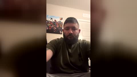 Snapshot of bluecollar117 chatting on February 11, 9:03 am bluecollar117 online show from February 11, 9:03 am