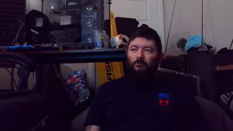 Snapshot of bluecollar117 chatting on March 3, 10:21 am bluecollar117 online show from March 3, 10:21 am