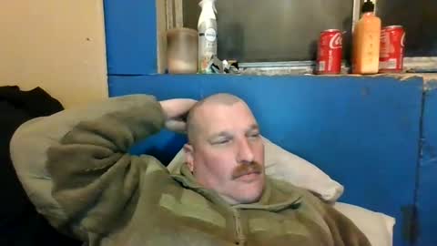 Snapshot of bluedemoneyes1986 chatting on March 9, 1:56 am bluedemoneyes1986 online show from March 9, 1:56 am