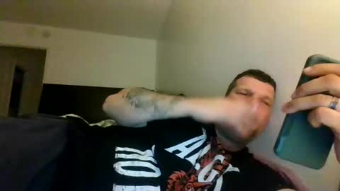 Snapshot of bluedemoneyes1986 chatting on October 2, 3:46 am bluedemoneyes1986 online show from October 2, 3:46 am