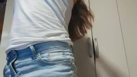 Snapshot of bluee_rose chatting on November 16, 2:33 pm rose online show from November 16, 2:33 pm