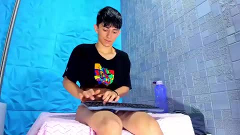 Snapshot of blueestar03 chatting on December 9, 3:22 pm blueestar03 online show from December 9, 3:22 pm