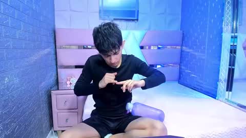 Snapshot of blueestar03 chatting on December 21, 12:27 pm blueestar03 online show from December 21, 12:27 pm