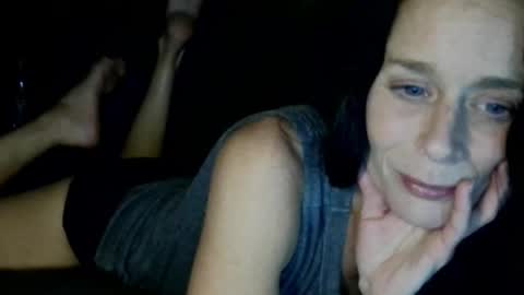 Snapshot of blueeyedlie chatting on April 30, 3:46 am Blueeyedlie online show from April 30, 3:46 am