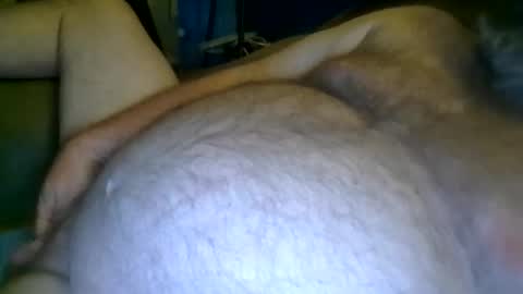 Snapshot of bluefan71998447104 chatting on May 17, 7:06 am bluefan71998447104 online show from May 17, 7:06 am