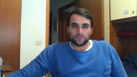 bluejoee online show from December 14, 8:09 am