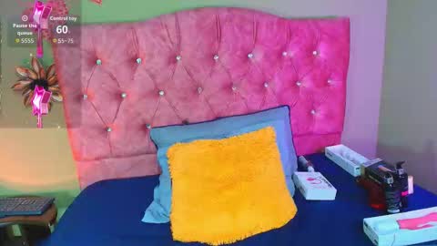 Violette 3 online show from January 13, 6:13 pm