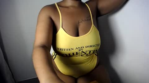 Snapshot of blueyivy chatting on June 16, 2:09 pm Babygirl online show from June 16, 2:09 pm