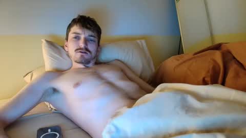 blue online show from April 26, 9:29 am