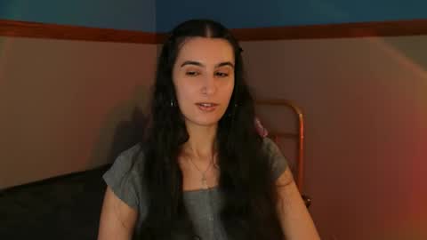 Snapshot of bluntbabe chatting on January 3, 1:27 am Sasha online show from January 3, 1:27 am