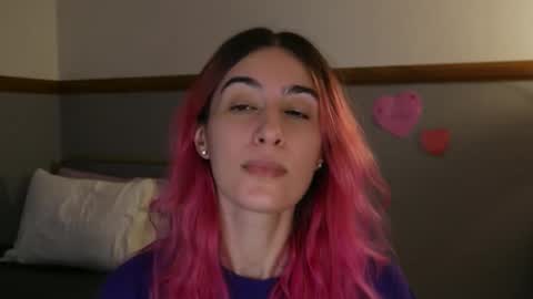 Snapshot of bluntbabe chatting on February 7, 3:32 am Sasha online show from February 7, 3:32 am