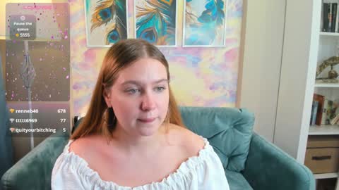 Snapshot of blush_ellie chatting on December 24, 6:17 pm Ellie3 online show from December 24, 6:17 pm