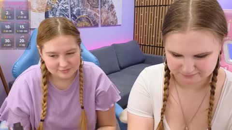 Snapshot of blush_ellie chatting on January 28, 6:28 pm Ellie3 online show from January 28, 6:28 pm