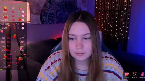 Snapshot of blush_ellie chatting on October 29, 10:55 pm Ellie3 online show from October 29, 10:55 pm