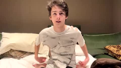 Snapshot of bluskyzz chatting on February 5, 8:14 pm BluSky online show from February 5, 8:14 pm