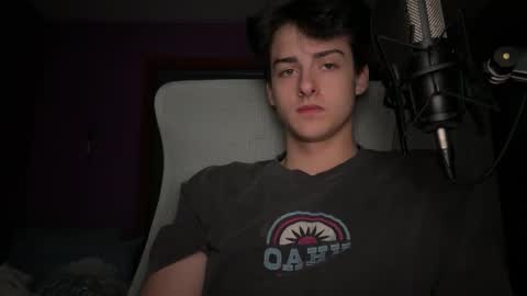 Snapshot of bluskyzz chatting on January 13, 5:02 am BluSky online show from January 13, 5:02 am