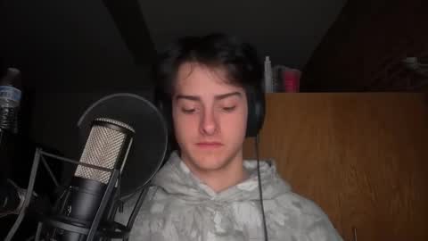 Snapshot of bluskyzz chatting on January 15, 2:05 am BluSky online show from January 15, 2:05 am