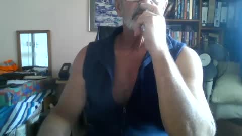 Snapshot of bobbgud chatting on August 2, 8:46 am Bobbgud online show from August 2, 8:46 am