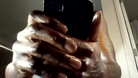 Snapshot of bobbiebone chatting on December 20, 2:24 pm bobbiebone and company online show from December 20, 2:24 pm