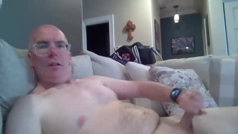 Snapshot of bobblehead31382 chatting on May 27, 10:18 pm bobblehead31382 online show from May 27, 10:18 pm