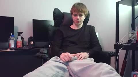 bobby72738 online show from February 7, 3:54 am