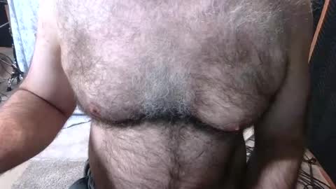 Snapshot of bobbyhill27b chatting on April 14, 2:45 pm BobbyHill27b online show from April 14, 2:45 pm