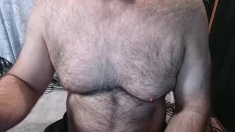 Snapshot of bobbyhill27b chatting on May 6, 3:50 pm BobbyHill27b online show from May 6, 3:50 pm