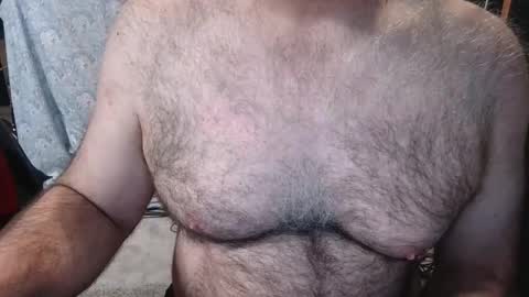 Snapshot of bobbyhill27b chatting on May 16, 1:32 pm BobbyHill27b online show from May 16, 1:32 pm