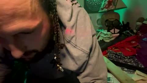 Snapshot of bobbyq2969 chatting on November 17, 4:51 am bobbyq2969 online show from November 17, 4:51 am