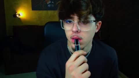 BodhiHayes online show from March 30, 5:19 am