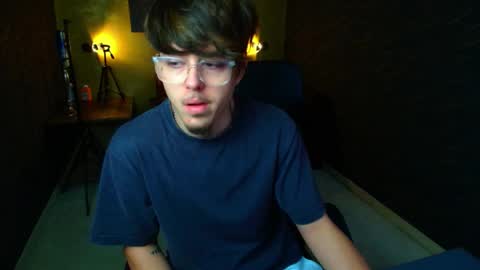 BodhiHayes online show from April 4, 4:55 am