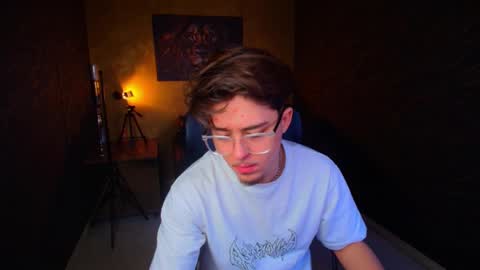 BodhiHayes online show from April 9, 5:07 am