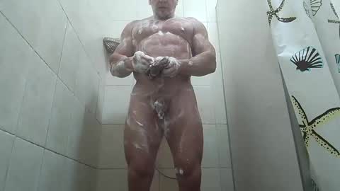 Snapshot of bodi5 chatting on October 17, 8:55 pm BODI online show from October 17, 8:55 pm