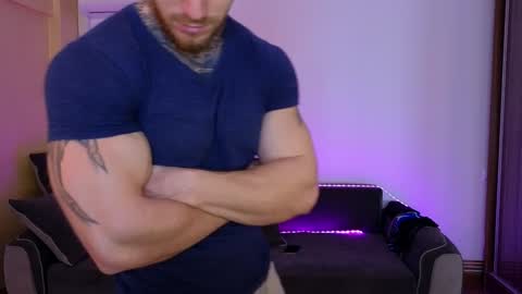Snapshot of bodyouwant chatting on January 31, 7:39 am bodyouwant online show from January 31, 7:39 am