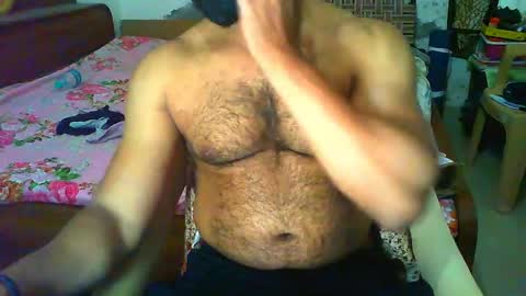 Snapshot of boldinddude chatting on May 25, 12:00 pm Chris B online show from May 25, 12:00 pm