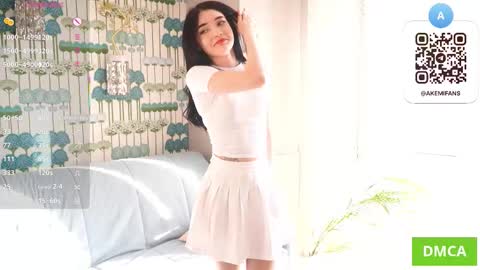 Akemi online show from March 14, 5:13 am