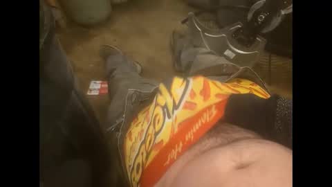 bombinshaman online show from November 25, 4:51 pm