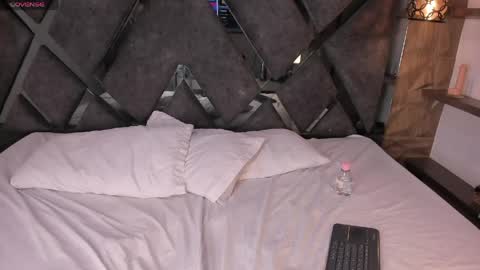 Snapshot of bombon_cambell chatting on May 24, 3:55 am Bombon online show from May 24, 3:55 am