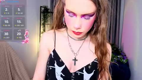 Karen online show from December 22, 4:26 pm